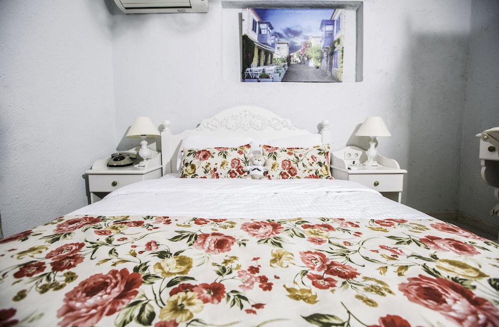 The White Hotel Алачати Экстерьер фото