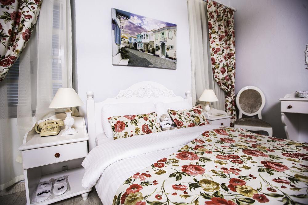 The White Hotel Алачати Экстерьер фото