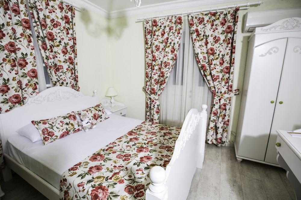 The White Hotel Алачати Экстерьер фото