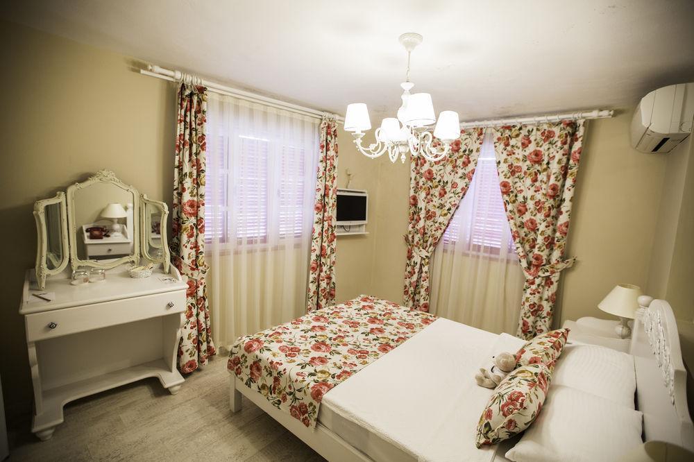 The White Hotel Алачати Экстерьер фото