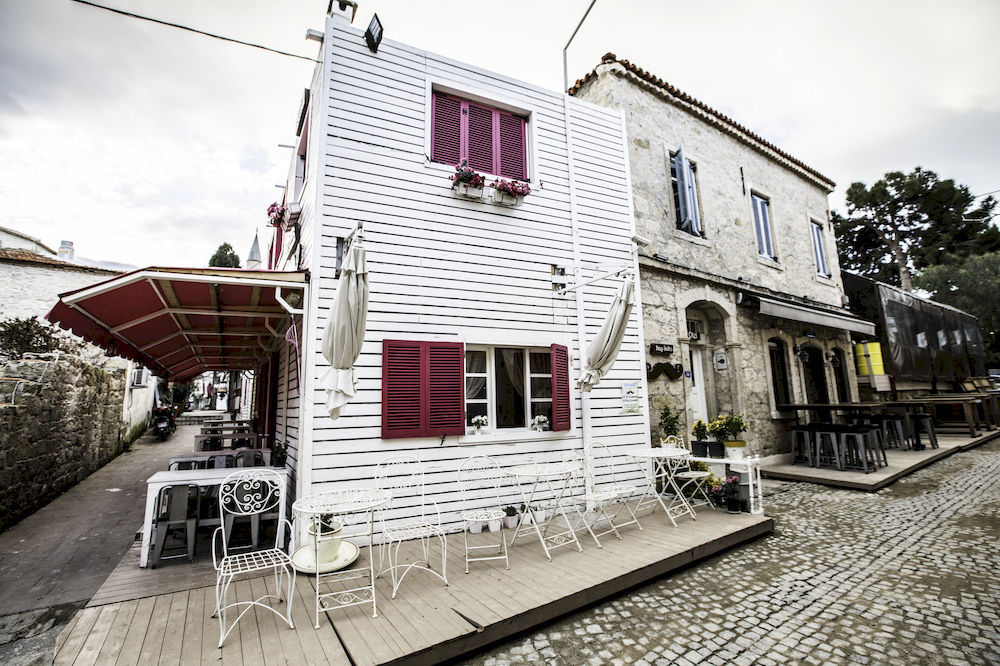 The White Hotel Алачати Экстерьер фото
