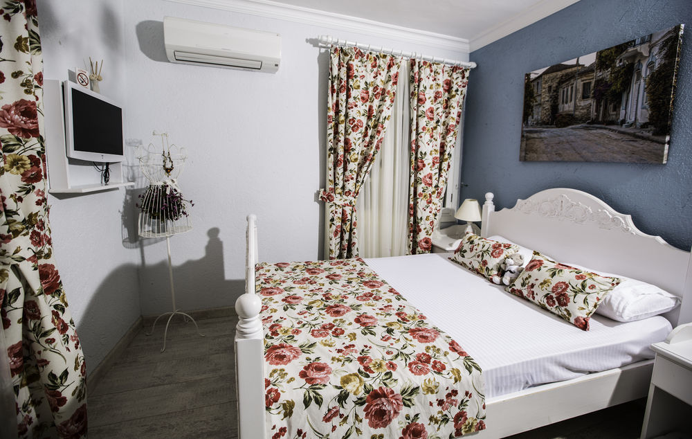 The White Hotel Алачати Экстерьер фото