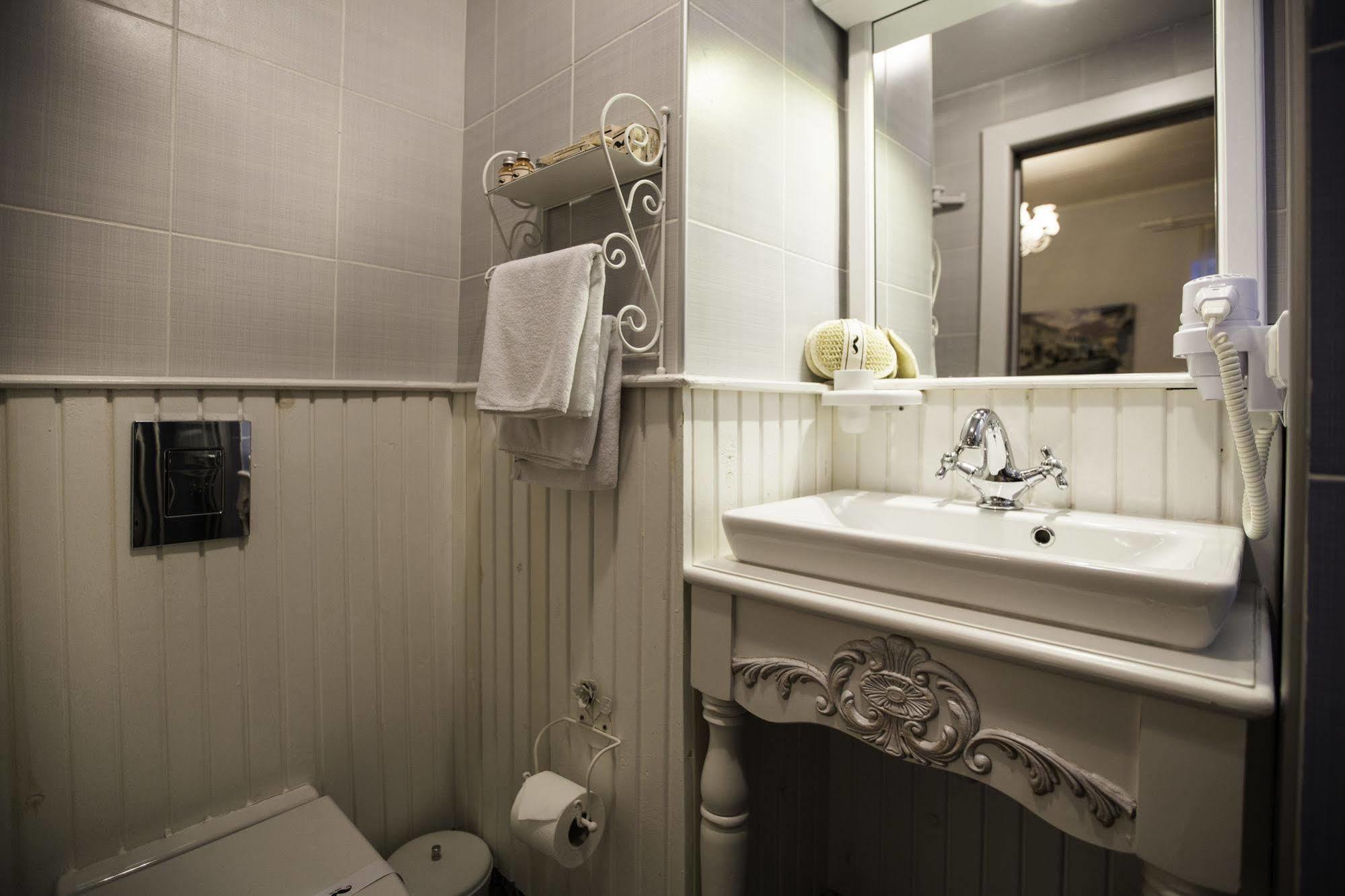 The White Hotel Алачати Экстерьер фото